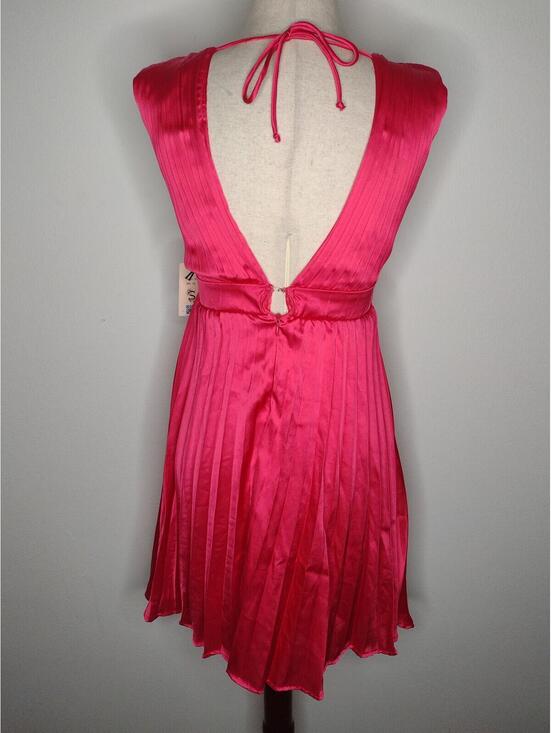 Dresses & Skirts - NWT Sincerely Jules Women's Fuschia Dress Size XS